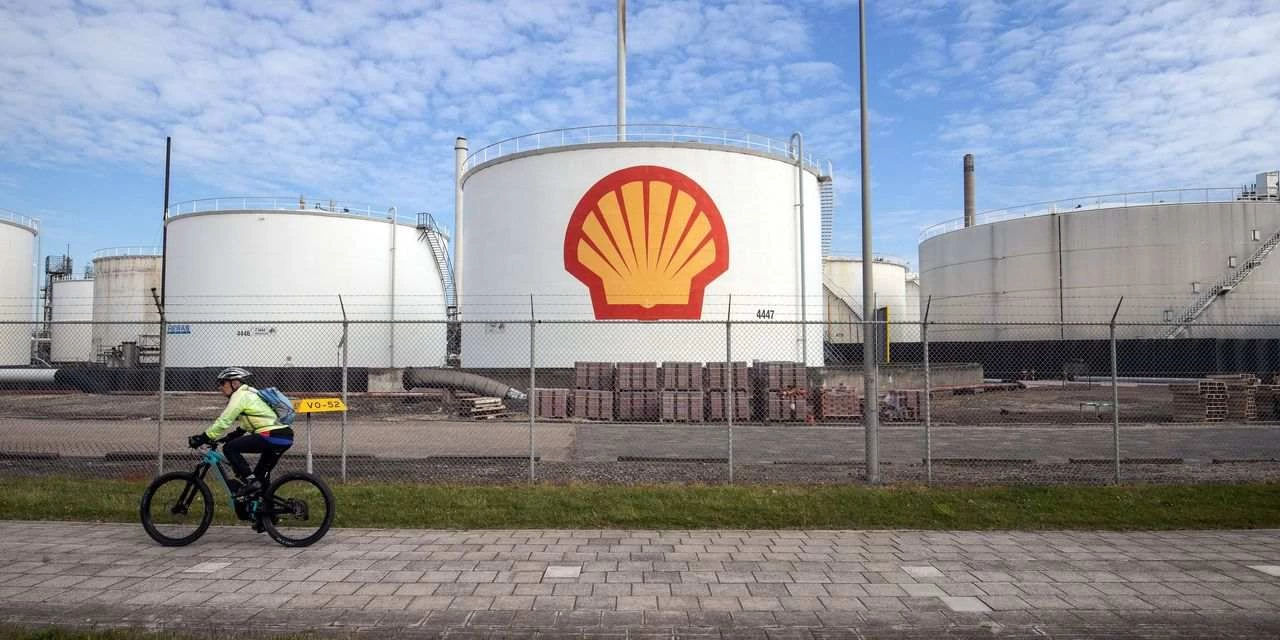 Η Shell ζητά συγγνώμη και ανακοινώνει ότι θα σταματήσει να αγοράζει ρωσικό πετρέλαιο!